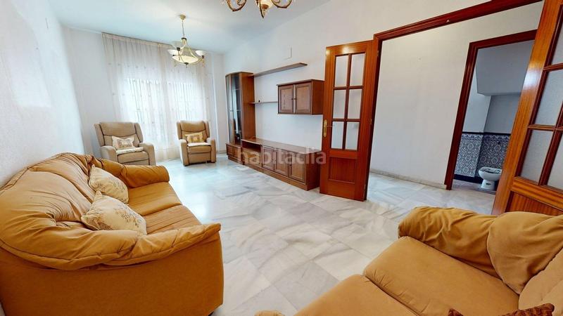 Foto a80dd78f-29de-4d95-8c12-b2e2ac005e0e. Casa adosada , situada en los olivos borrachos. de 5 dormitorios, 2 baños, aseo y amplias terrazas. en Córdoba