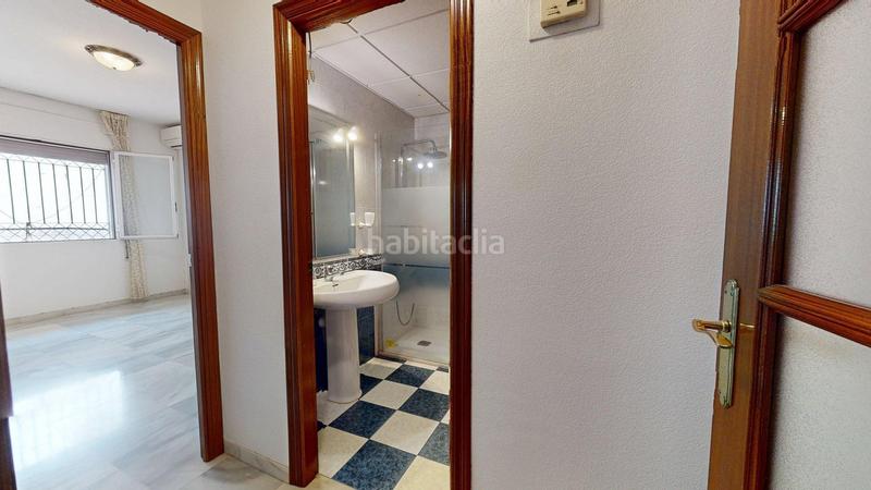 Foto c1f06a53-d1dc-4900-8da7-b554fbe961a4. Casa adosada , situada en los olivos borrachos. de 5 dormitorios, 2 baños, aseo y amplias terrazas. en Córdoba
