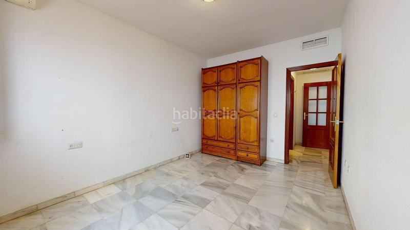 Foto df6cdba4-fe12-421e-92bc-43c62c5a7911. Casa adosada , situada en los olivos borrachos. de 5 dormitorios, 2 baños, aseo y amplias terrazas. en Córdoba