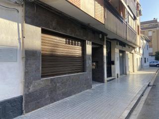 Local Comercial en Calle de Damián de Castro