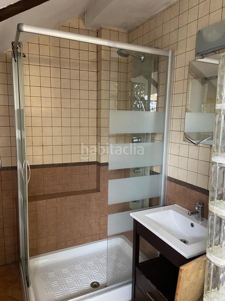 Foto 9e407de6-f200-4999-acc2-0453a7a9ed68. Piso original vivienda en plaza de la iglesia junto a la calahorra en Córdoba