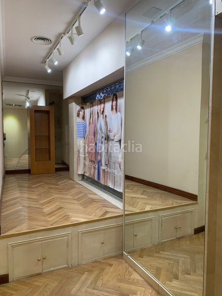 Foto 7fe3b654-3eb9-4e87-83f4-2fe3abd50f3a. Local comercial a Centro Córdoba