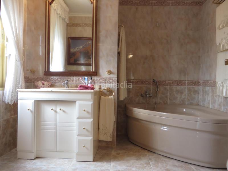 Foto 17bbf241-9c53-47d7-b41b-1dc213682308. Casa amb calefacció aparcament piscina a Santa Cruz Córdoba