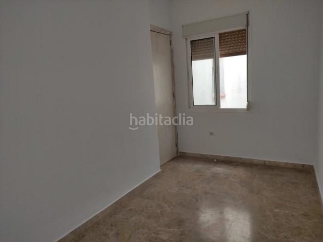 Foto 1a92c159-fed5-4c25-9750-efd87e6a89bd. Casa adossada a casco histórico - ribera - san basilio Córdoba