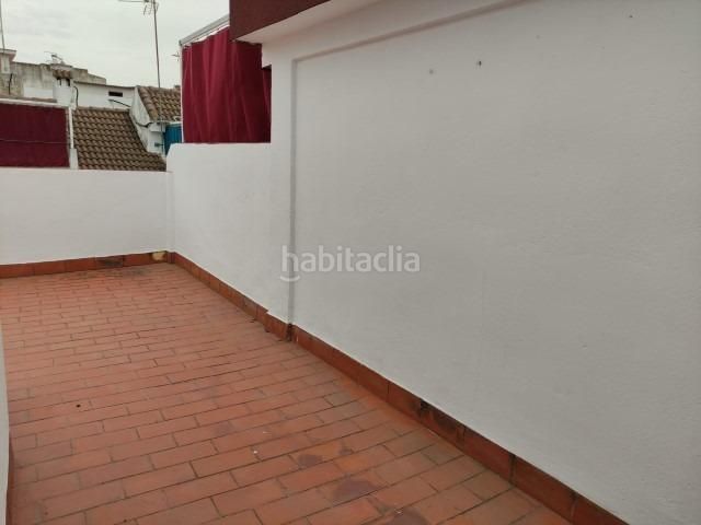 Foto a3d2d2b8-6c2f-4f66-aa25-1cef68b9c3e1. Casa adossada a casco histórico - ribera - san basilio Córdoba