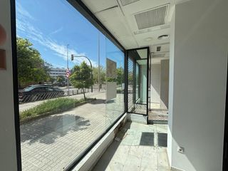 Local Comercial  Avenida de la arruzafilla. Gran oportunidad en la arruzafilla!