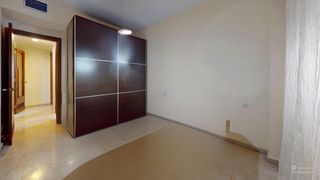 Pis en Ciudad Jard�n - Zoco. Amplio piso de dos dormitorios en medina azahara