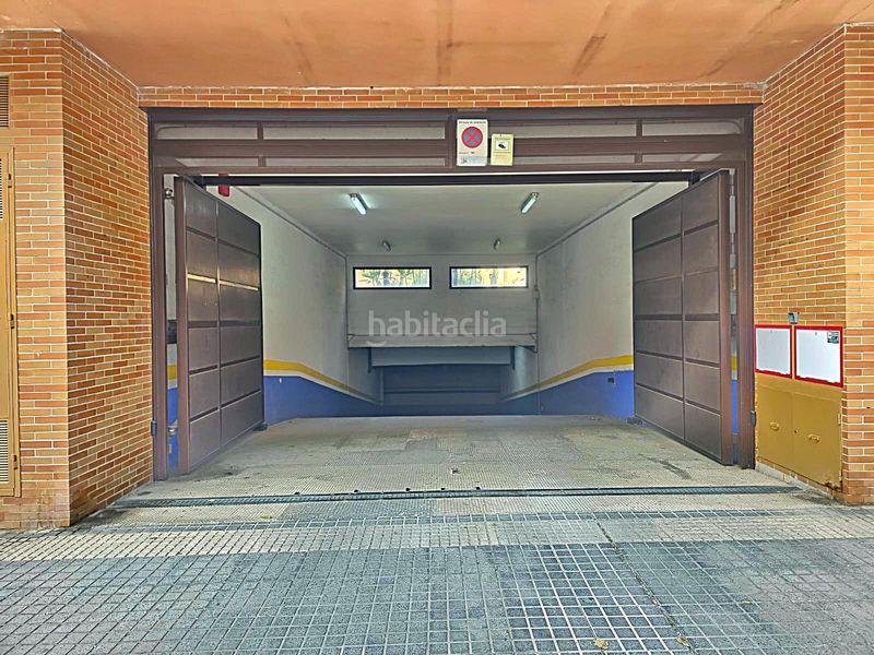 Foto 5c2dfc9c-d5b6-4d97-8caf-f3ffd963a315. Aparcament cotxe a Tablero Bajo - Arruzafilla Córdoba