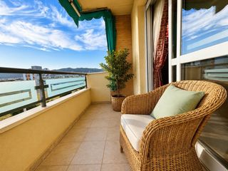 Flat  Maria malibran 1. Piso con terraza y vistas despejadas, piscina, garaje y trastero
