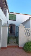 Casa en Calle cura 28. Estupenda casa situada en la población de cabeza la vaca en un e