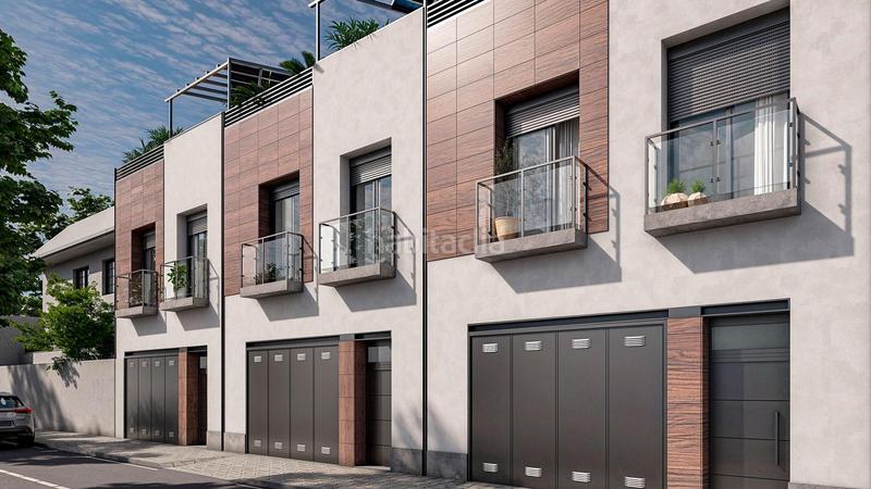 Foto 1800c061-68aa-4ef4-a694-a430ff5a46f8. Reihenhaus in calle de la democracia 3 in Poniente-Norte - Miralbaida - Parque Azahara Córdoba