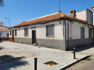 Casa  Calle calle alfonso onceno. Casa en campo de la verdad