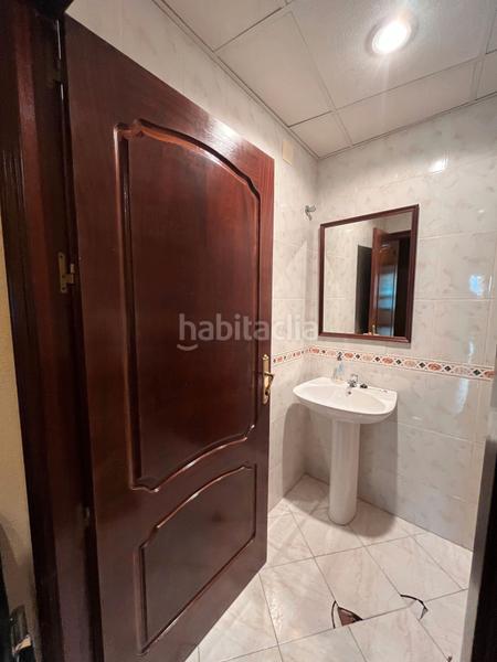 Foto 9b163637-0458-4c77-95d2-f2138894e7f4. Alquiler local comercial local con paso!! adecuado para cualquier negocio. en Córdoba