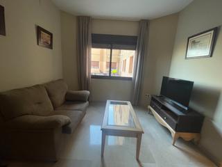 Lloguer Apartament  Calle sansueña. Vive en un apartamento en plena sierra.