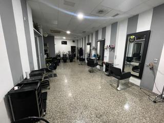 Rent Business premise  Calle fernando de córdoba. Alquiler local, mucho paso.