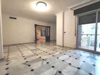 Location Duplex  Calle cruz conde. Vivienda duplex, elegante y amplisimo.
