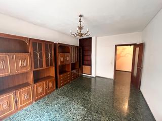 Appartement  Calle fray diego de cádiz. Piso ideal familia numerosa