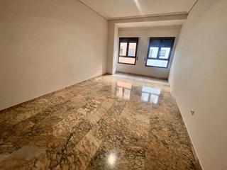 Piso en Ciudad Jardín - Zoco. Oportunidad de inversión
