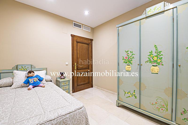 Foto 0645843c-e878-4e5c-9ff8-c6950f349902. Casa  de lujo de 5 hab. zona recinto ferial por 354.000 euros. en Lucena