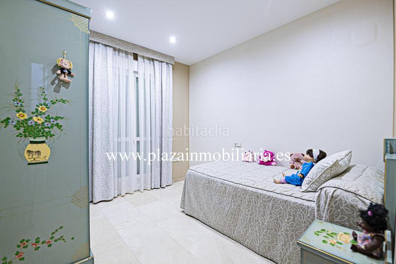 Foto 0f6a0eb8-b9c9-4c6b-8934-32af92393dc5. Casa  de lujo de 5 hab. zona recinto ferial por 354.000 euros. en Lucena
