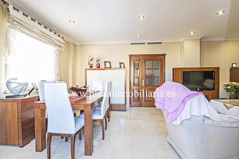 Foto da7eb36a-592a-46b3-a084-9693ed5e8f33. Casa  de lujo de 5 hab. zona recinto ferial por 354.000 euros. en Lucena