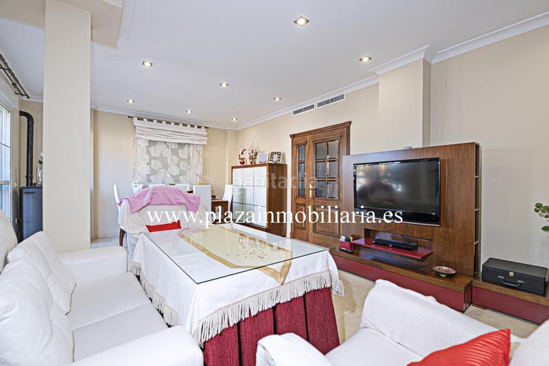 Foto dc2135a3-6cc3-419c-8d46-9526dd5ca63e. Casa  de lujo de 5 hab. zona recinto ferial por 354.000 euros. en Lucena