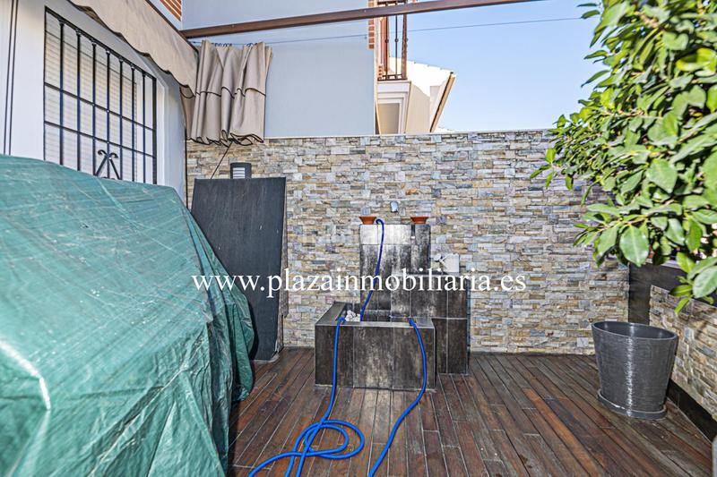 Foto f89405f2-5a56-4451-a0a1-eb61c125ae85. Casa  de lujo de 5 hab. zona recinto ferial por 354.000 euros. en Lucena