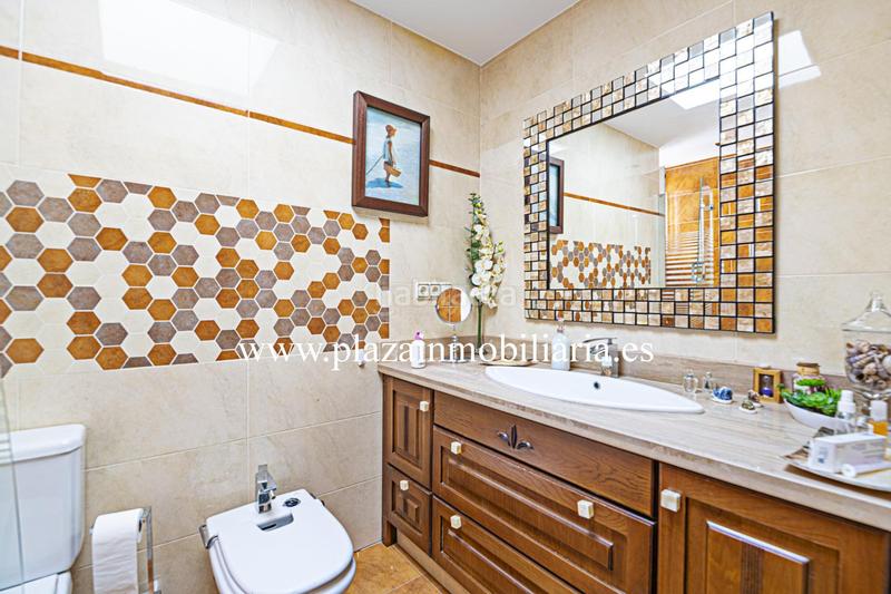 Foto f8c93cb0-9895-4ae1-a387-301c5c3e4502. Casa  de lujo de 5 hab. zona recinto ferial por 354.000 euros. en Lucena