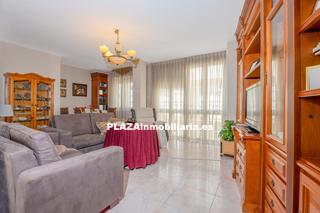 Pis a Centro. Piso de 3 hab. zona c. las torres por 185.000 euros.