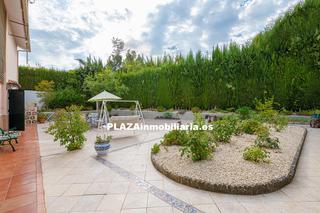 Casa a El Carmen - La Barrera. Casa de 6 hab. zona era del santo por 350.000 euros.
