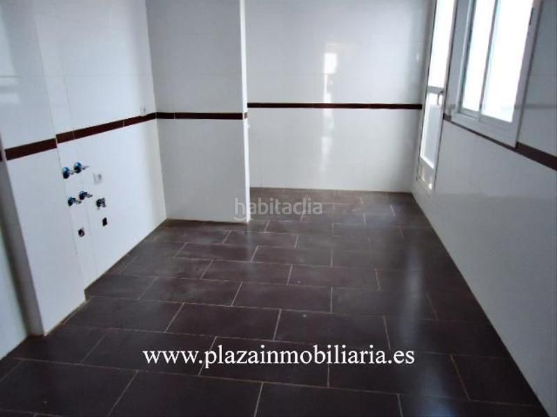 Foto a6b48365-a895-43c7-adad-525be8cfc198. Casa con parcheggio in El Valle Lucena