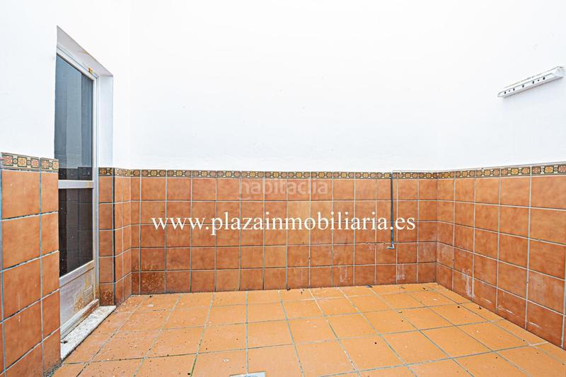 Foto b35f8064-7bfe-46c2-a743-e809eb7815fa. House with parking in El Carmen - La Barrera Lucena