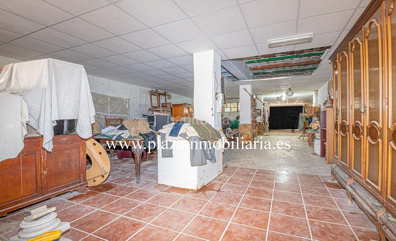 Foto b0a78d4e-2486-4c74-afff-e2e7212801e5. Casa amb aparcament a Centro Lucena