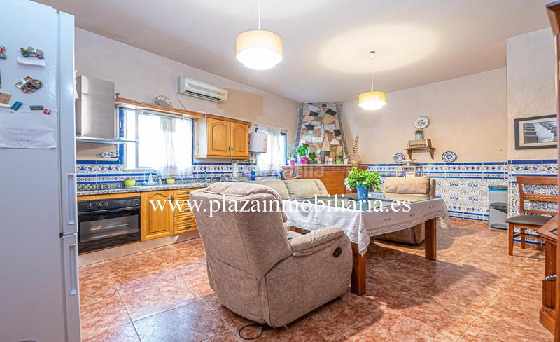 Foto 5952be38-7c6d-4308-9341-507850d27ac8. Maison dans Poleares Lucena