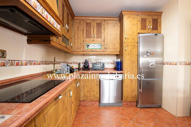 Foto 6bb7218d-1296-4651-a812-fc169a721b26. Casa amb aparcament a jardín Lucena Lucena