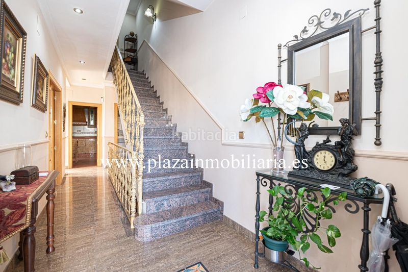 Foto 6d8e384b-21ab-44c8-a02c-e0e379ced1a9. Casa amb aparcament a jardín Lucena Lucena