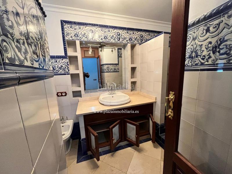 Foto f05852a4-f783-4950-bb3c-665882a2af00. Casa con parcheggio in San Francisco Lucena