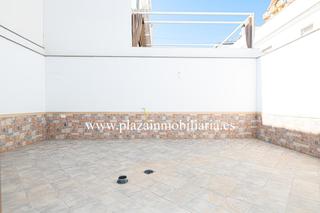 Casa a El Carmen - La Barrera. Casa de lujo de 4 hab. nueva a estrenar. zona los poleares por 2