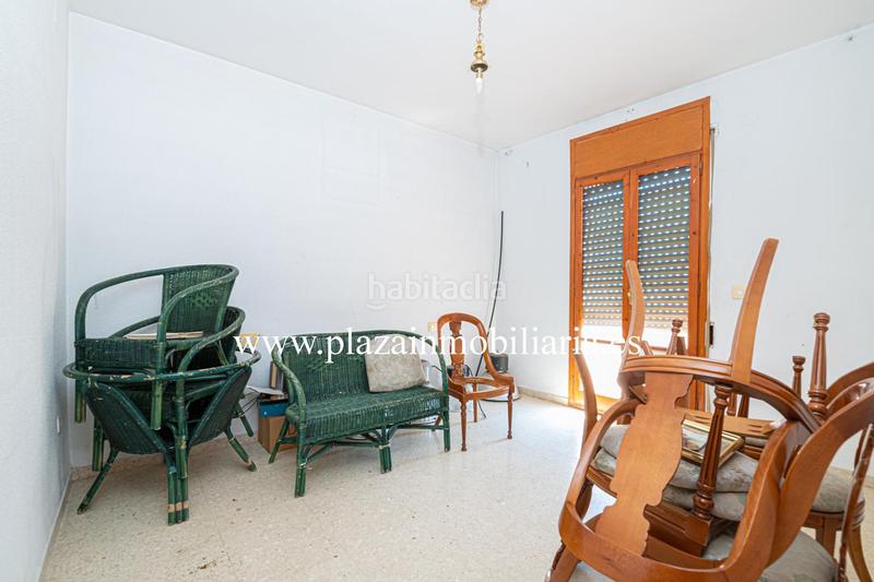 Foto 8df8ed2e-e439-4399-b32a-a96bcb62e58e. Casa  para reformar de 4 hab. zona c. juan manuel de aréjula por 128.000 euros. en Lucena