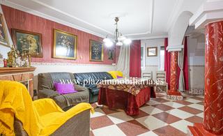 Casa a El Carmen - La Barrera. Casa de 4 hab. zona plaza del mercado por 160.000 euros.
