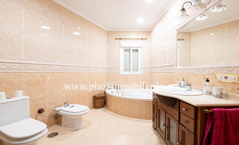 Foto aac6fa6e-aa68-4781-8ef6-6d1aa54fbb0b. Casa amb aparcament piscina a El Valle Lucena