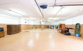 Casa a El Valle. Casa de 5 hab. zona  del recinto ferial por 253.000 euros.