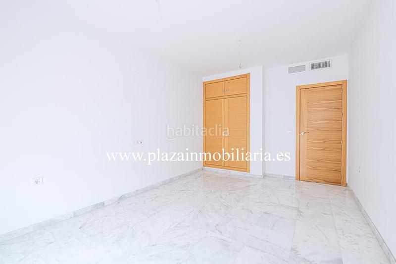 Foto 0f5fcf61-f84f-4108-b814-6058f7354424. Casa con parcheggio in El Valle Lucena