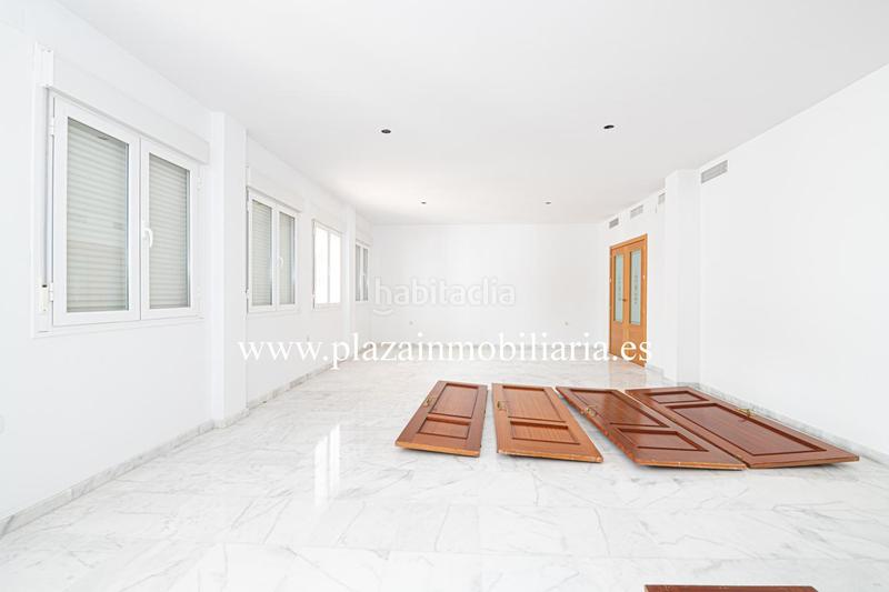 Foto 838e86c6-c547-47b9-94f9-850dd8a98d7a. Casa con parcheggio in El Valle Lucena