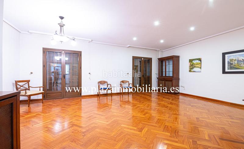 Foto 28b1f5d0-4900-424b-80ca-3cbf9ab6de79. House with parking in San Francisco Lucena