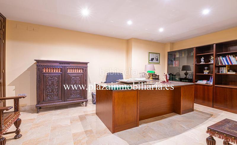 Foto 61bfd4c0-b307-4cb4-8c61-e16eb05d2834. House with parking in San Francisco Lucena