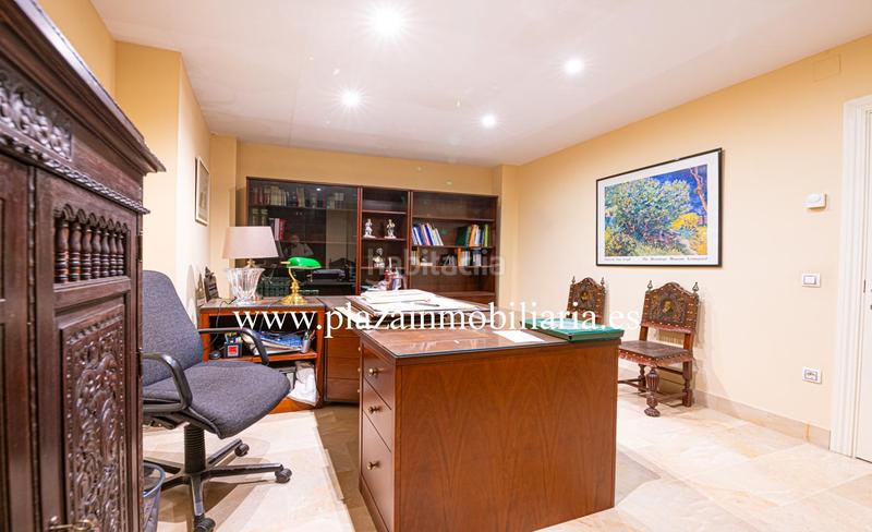 Foto ef02a980-250b-46f7-afad-a43276c10bf4. House with parking in San Francisco Lucena