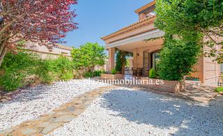 Casa a El Carmen - La Barrera. Casa de lujo zona era del santo por 490.000 euros.
