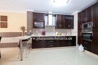 Maison à Las Tinajerías - Juderías. Casa de lujo de 4 hab. zona c. las tiendas por 280.000 euros.