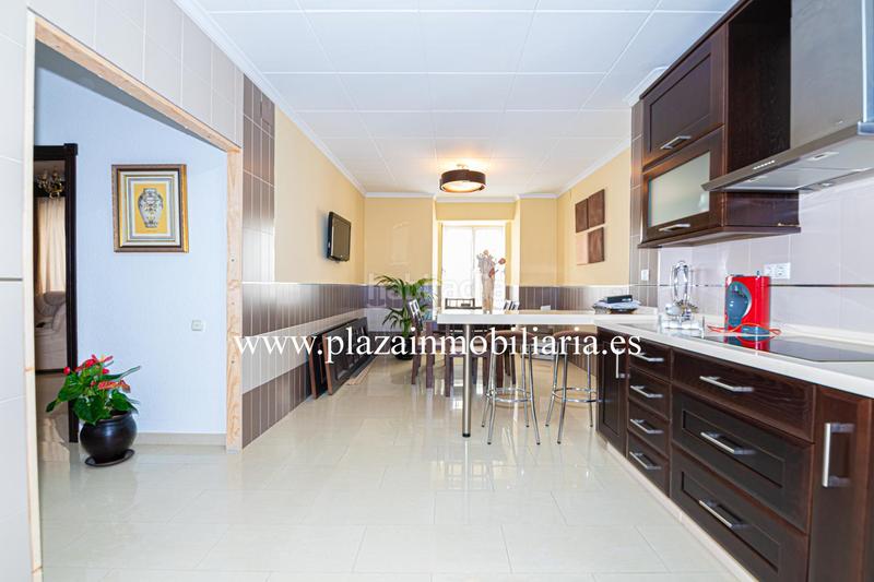 Foto a90390c5-df4a-4c0e-b7de-9d3113463d9e. Casa amb aparcament a Las Tinajerías - Juderías Lucena